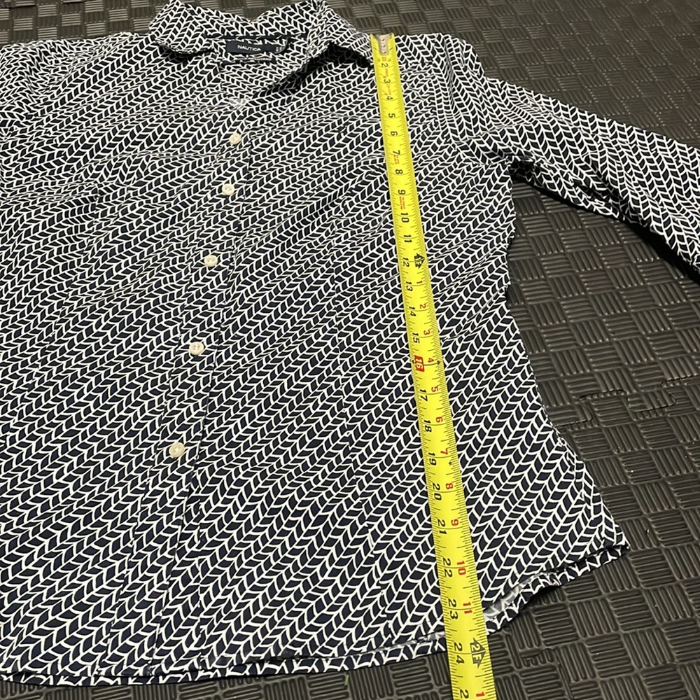 Nautical Wrinkle Resistant Button Down Shirt Size… - image 4